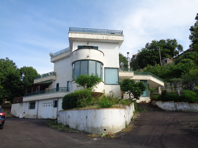 Appartamento  in una splendida villa ad Eredita, frazione del comune di Ogliastro Cilento