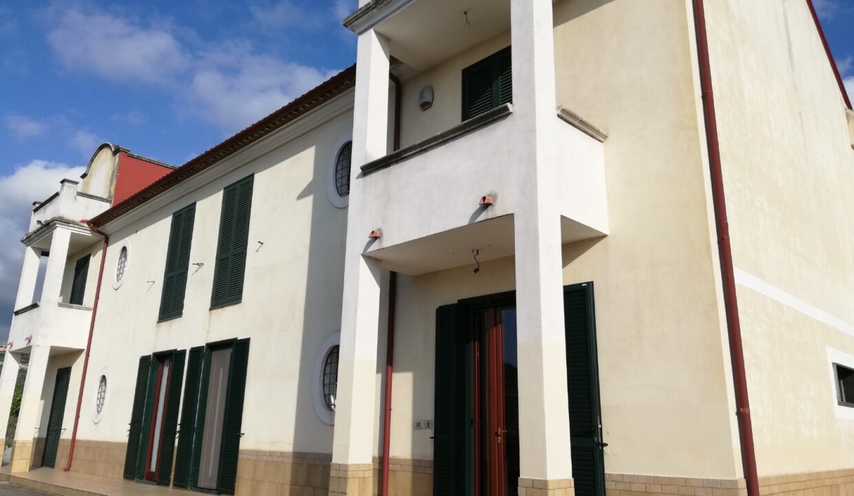 WhatsApp Image 2025-10-16 at 18.21.58