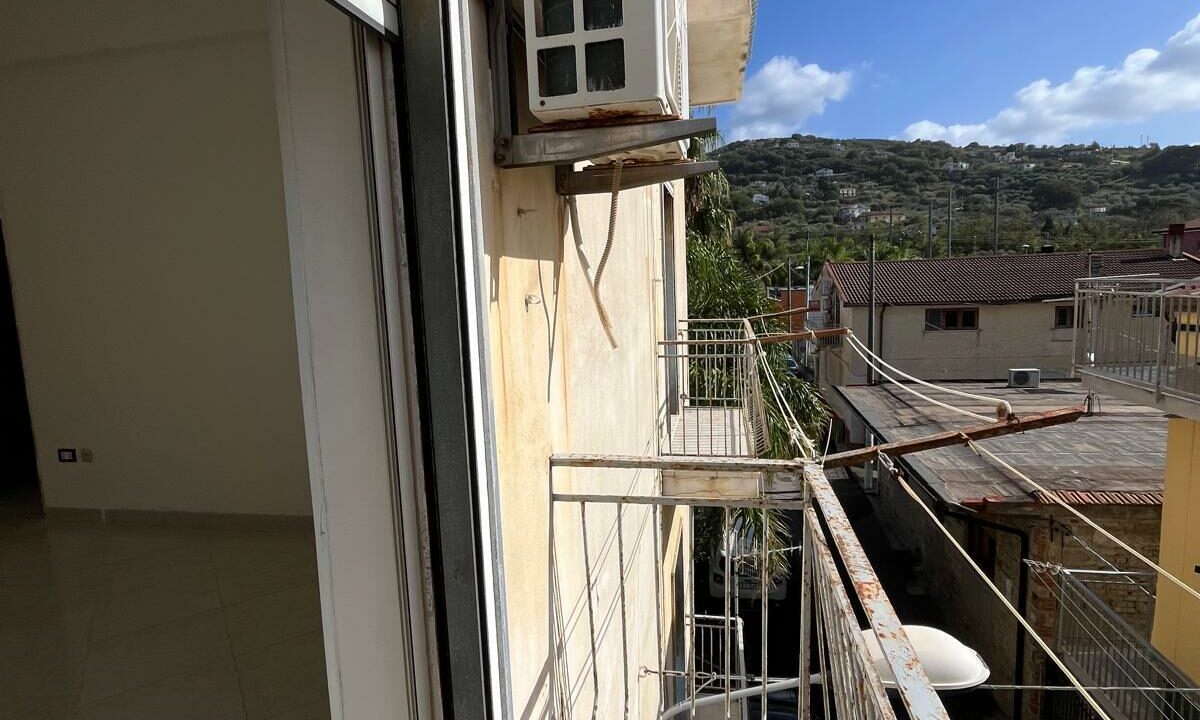 WhatsApp Image 2025-10-27 at 11.56.37 (2)