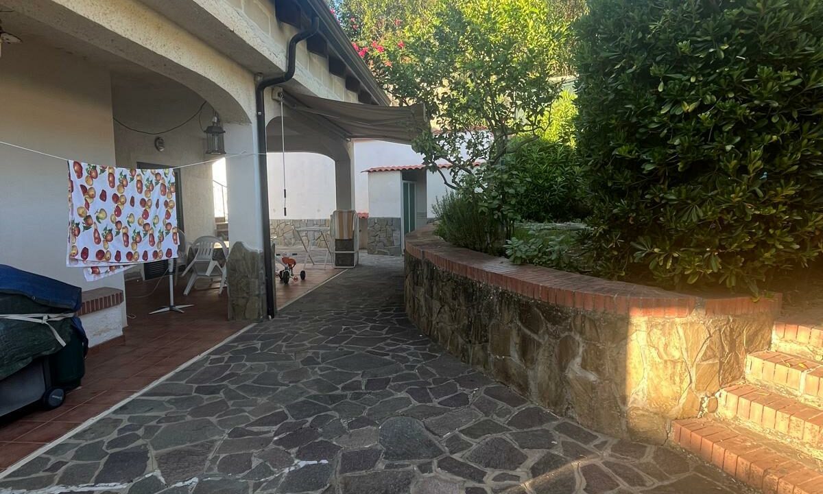 WhatsApp Image 2025-09-08 at 10.15.07 (9)