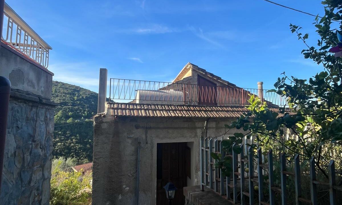 WhatsApp Image 2025-12-01 at 10.14.32