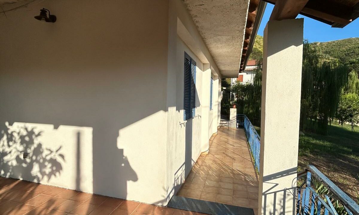 WhatsApp Image 2025-12-13 at 09.40.02 (1)