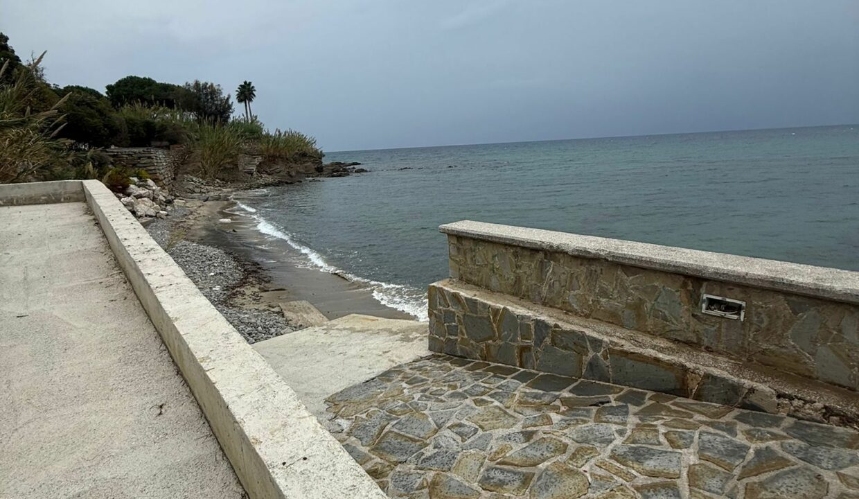 WhatsApp Image 2025-10-21 at 11.45.29 (4)