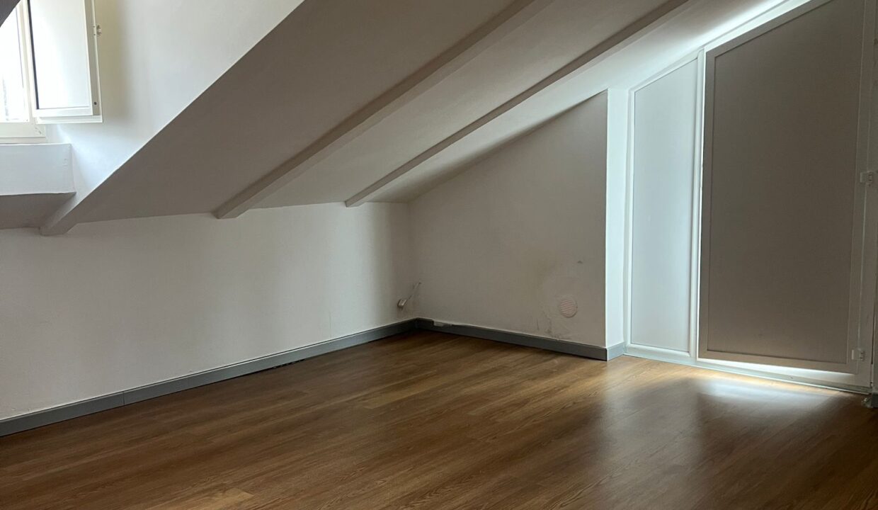 WhatsApp Image 2026-04-02 at 16.41.55 (1)